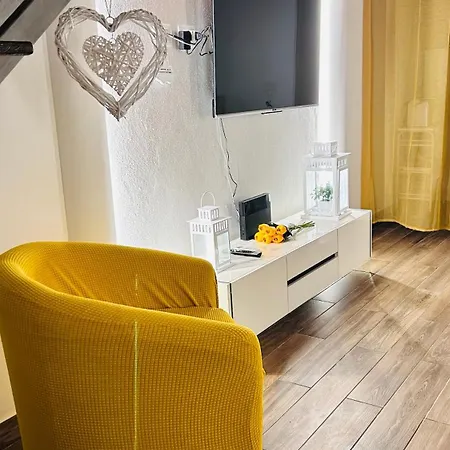 Sweet House Apartment *